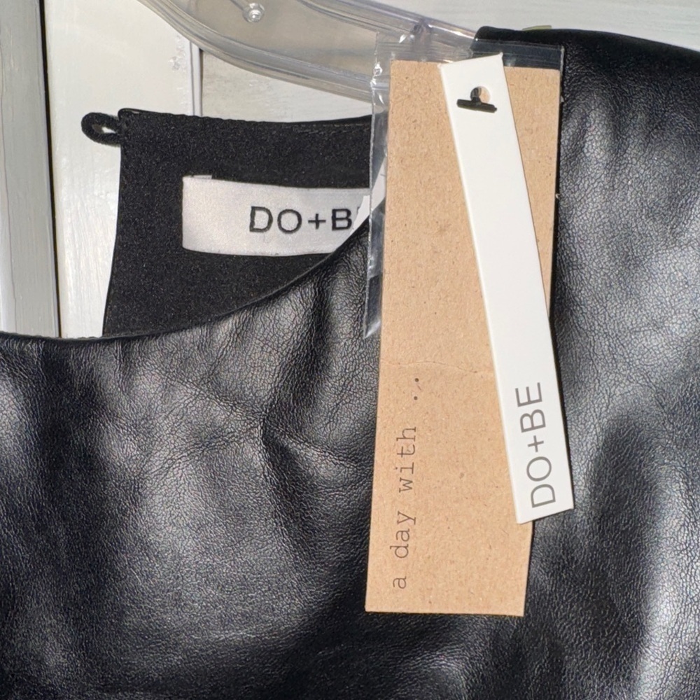 DO+BE black leather dress with shoulder pads - Picture 3 of 4